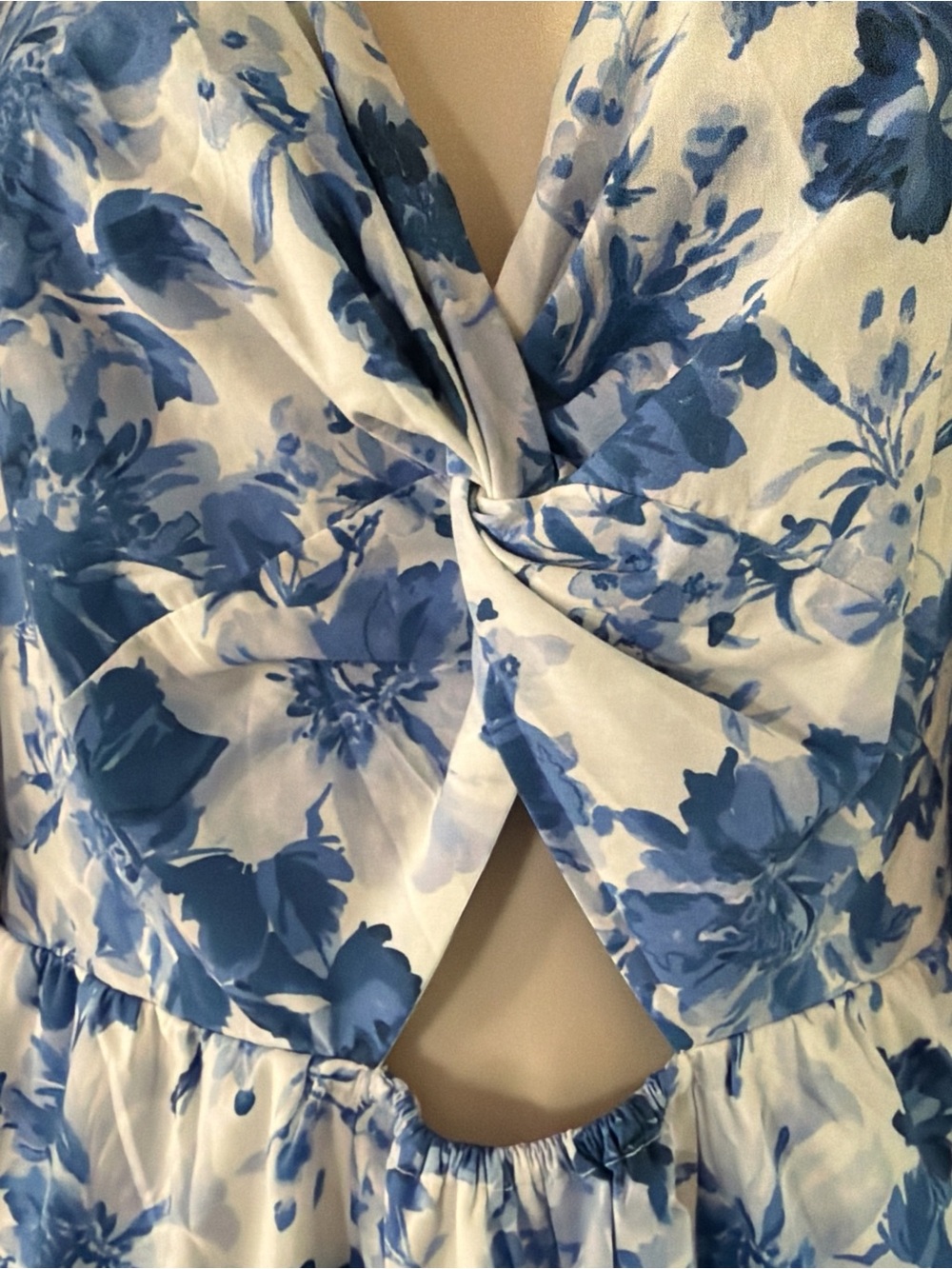 Abercrombie & Fitch Blue White Floral Cutout Mini Dress Size L Smocked Back - Picture 6 of 10